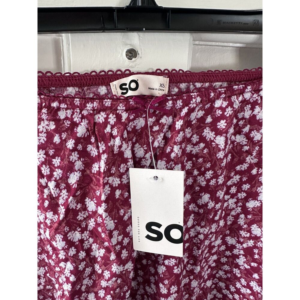NWT SO Womens Mini Skirt Size XS Pink White Floral Print Pull On